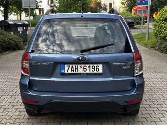 Subaru Forester 2.0 D 108kW 4x4 1. maj v ČR/Xenony/ALU R17 - 5