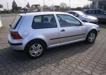 Volkswagen Golf 1.4i 16v serviska benzín manuál 55 kw - 5