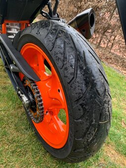 KTM Duke 690R - 5
