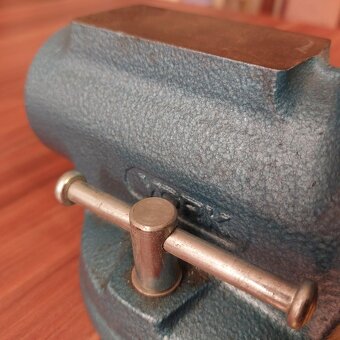 Kvalitní český svěrák York HANDY 080 LUX - 80mm žádná Čína - 5