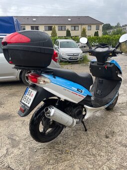 Prodám TaoTao skútr 125 ccm 5,3 kW STK do 7/2029, rok 2016, - 5