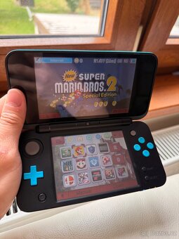 New Nintendo 2ds xl + 2 3ds hry - 5