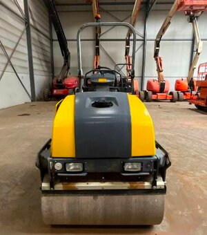 VYBRAČNÍ VÁLEC ATLAS COPCO CC1200 - 5