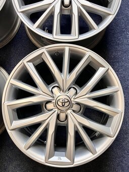 5x114,3 R17 Toyota Corolla Alu disky - NOVÝ STAV - 5