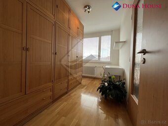 Prodej rodinného domu 280 m2, pozemek 365 m2 - 5