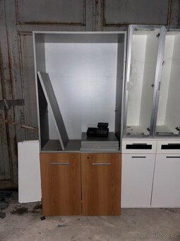Kancelářský nábytek - 5