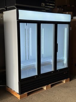 Prosklená chladicí lednice třídveřová - 5