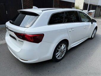 Toyota Avensis combi 2.0 D 105kw r.v.2016 - 5