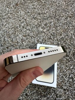 IPhone 14 Pro - baterie 100% - 5
