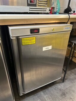 Lednice prosklená, podpultové lednice, mrazák, HOT DOG - 5