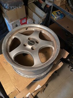 Alu kola Borbet T - 5