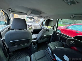 Volkswagen Touran 1.9 tdi, rv 2007, bez koroze - 5