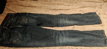 Dámské dzinyMustang Sissy Straight pro vyšší postavu - 5