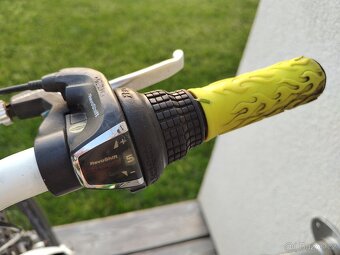 dětské kolo SPECIALIZED HOTROCK 20 - 5