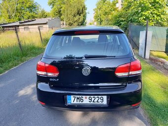 VW Golf 6 1,4i 16V benzín 59kW - 5