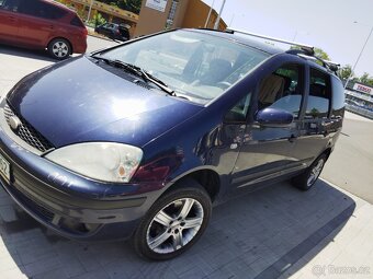 Ford Galaxy 7 míst - 5