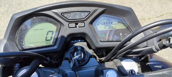 HONDA CBF 650 - 5