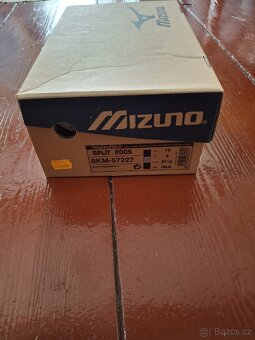 Atletické tretry Mizuno SPLIT 2005 - nové - 5