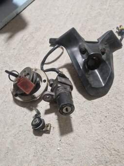 sada zámků Ducati 1098 2008 + kryt spínací skříňky - 5