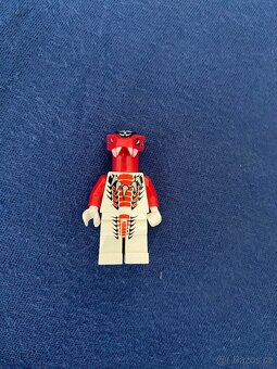 Prodám Lego Ninjago 9443 Hadí Vrtulník - 5
