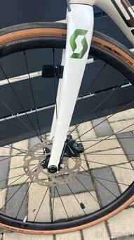Scott Addict 20 Disc karbon XL vel.58 - 5