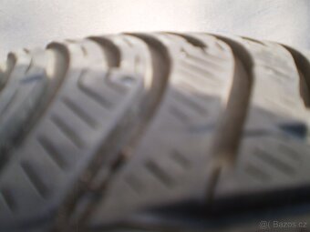 225/45r18 - 5