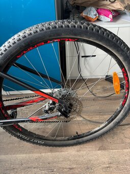 Horské kolo GT Avalanche 29 2016 černo/červené - 5