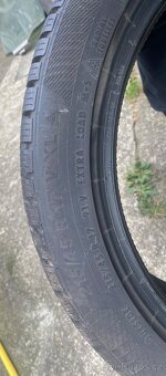 215/45 R17 --- jedna zimní pneumatika - 5
