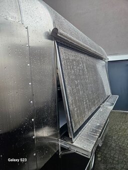 Food truck gastro přívěs v stylu Airstream - 5