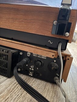 Gramofon Tesla NC 440 + zesilovač - 5
