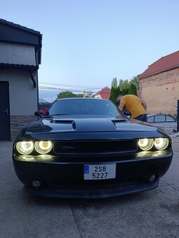 Dodge Challenger 3.6 - 5