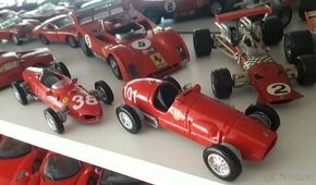 modely aut Ferrari - 5