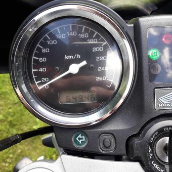 Honda Hornet CB900F - 5