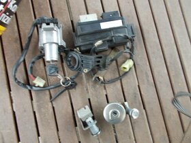 Honda FJS 600 / 400 Silver Wing - plasty - 5