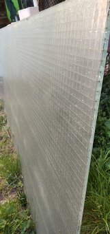 Drátěné skleněné tabule - pevné 0,6 mm - 5