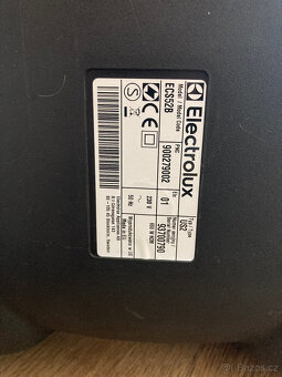 Vysavač Electrolux Classic Silence ECS52B - 5
