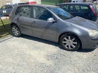 Volkswagen Golf 5 - 5