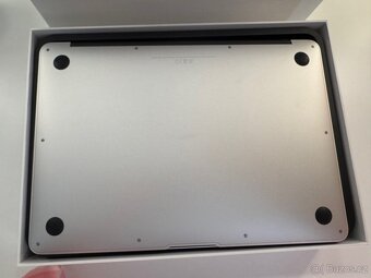 MacBook Air 13 2017 - 5
