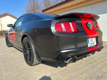 Ford Mustang Shelby GT 500 V8 SVT - 5