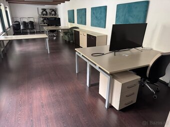 Vybavení kanceláře / stůl / židle / skříně / gauč - 5