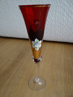 Luxusní červené číše se zlacením a květy - 5