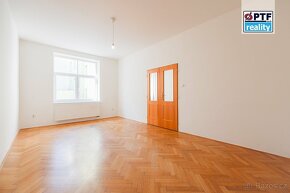 Pronájem prostorného bytu 3+1 (110 m2) - Plzeň, Riegrova uli - 5