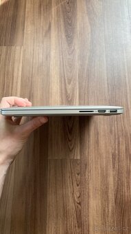 MacBook Pro 13” 2015, 8gb ram, retina - 5