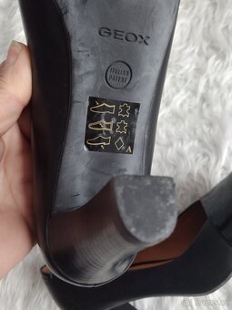 Geox nové kožené lodičky velikost 36. - 5