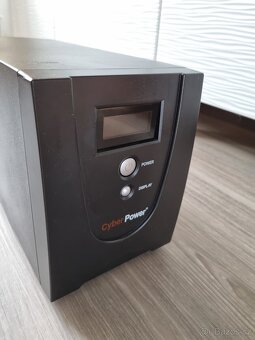 Záložní zdroj UPS CyberPower Value 1500EILCD - 5