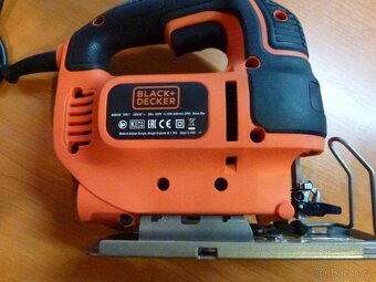 Prodám přímočarou pilu Black Decker KS 901 SEK - 5