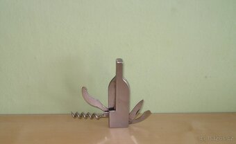 Vývrtka (nůž) ve tvaru láhve - 5