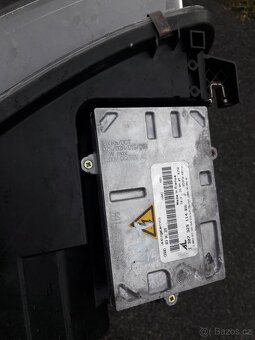Audi A3 8p pravý přední světlomet xenon - 5