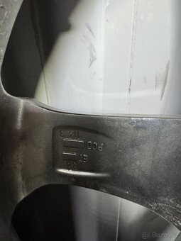 Prodám alu R17 včetně pneu 225/60 R17 Hankook. - 5