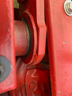 PRODÁM DVOUBUBNOVOU ROTAČNÍ SEKAČKU ZA TRAKTOR - 5